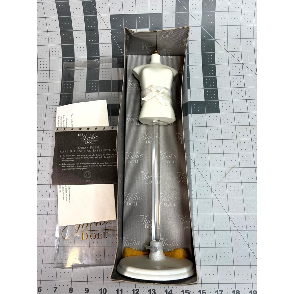 Franklin Mint Jackie Kennedy Doll Dress Form Display Stand
